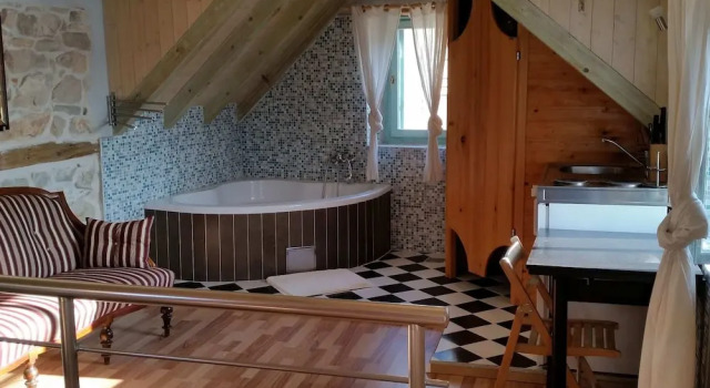 Апартаменты Traditional house with two apartments