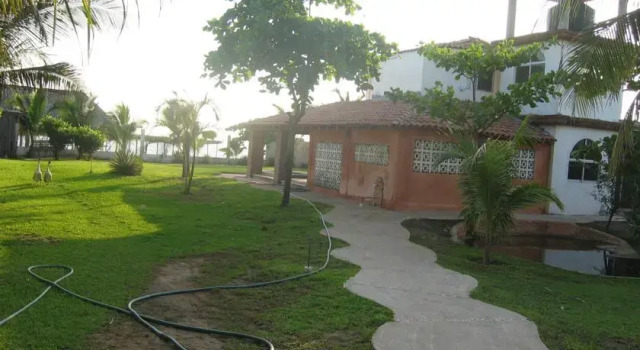 The Sea Lake House