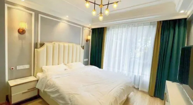 Люкс Luxury Fanhua Motel