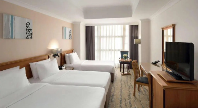 Трёхместный номер Classic Anwar Al Madinah Mövenpick