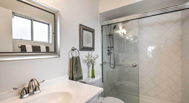 Коттедж с 3 комнатами Heated Pool, Views, & Trail Access: Phoenix Escape