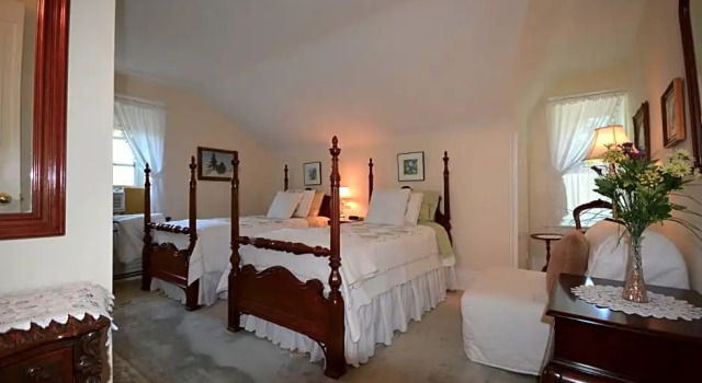Номер Deluxe 1842 Bed & Breakfast