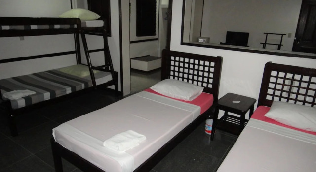 Семейный номер Standard с 2 комнатами с балконом Balay Tuko Garden Inn