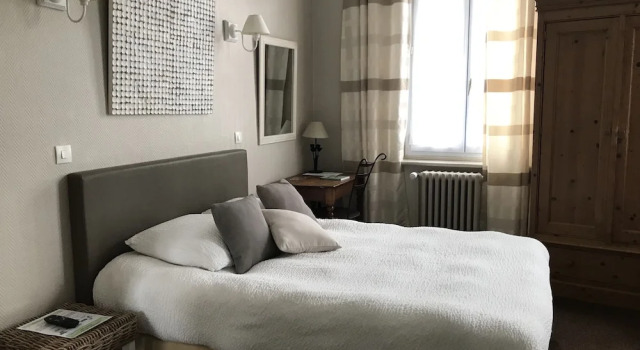 Четырёхместный номер Classic Logis Hôtel & Restaurant "Au Gré du Vent"