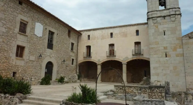 Casa Rural Calaceit, Забронировать Отель Сан-Матео Castellon Province, рядом с Les Presons - Музей средневековой тюрьмы