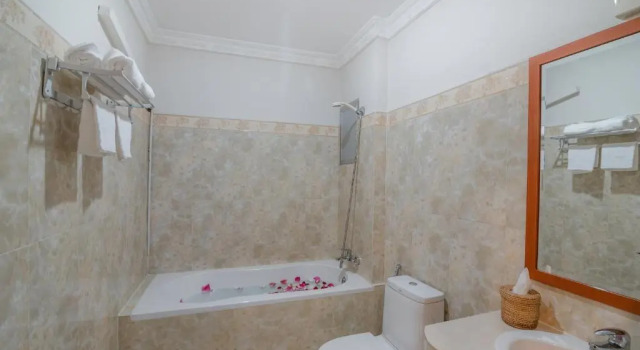 Номер Deluxe Sinaka Angkor Hotel