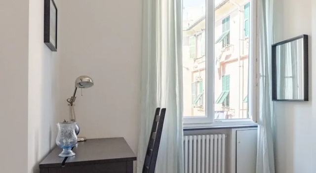 JOIVY Spacious Family Apt For 4, In Carignano, Genoa, Забронировать Апартаменты/квартира Апартаменты Генуи, рядом с Ратуша Генуи, Апартаменты/квартира