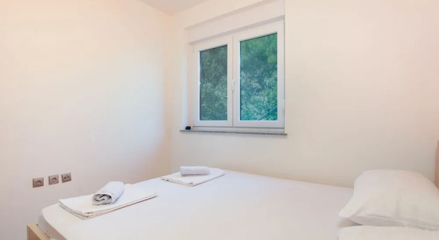 Elegant Apartment in Novalja near Sea