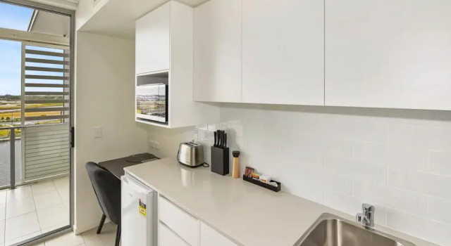 Апартаменты c 1 комнатой с балконом North Shore Oceanside Kawana