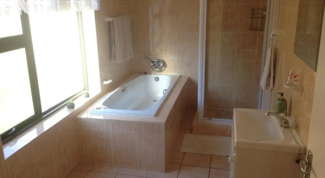 Номер Economy Helderberg Guesthouse