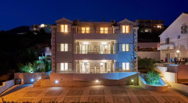 Апартаменты Apartments Vrania