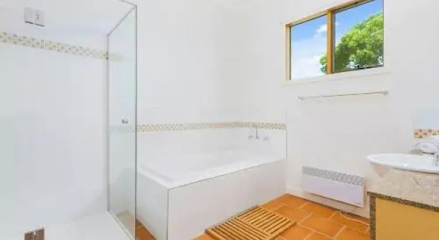 The Hamptons at Marengo, Book Hotel Marengo Victoria