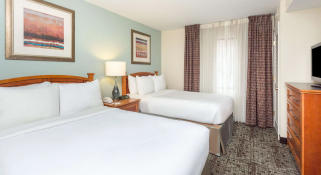 Четырёхместный люкс c 1 комнатой Sonesta ES Suites Atlanta Perimeter Center