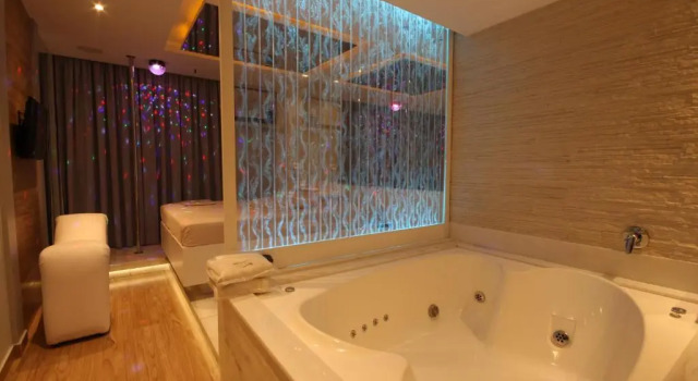 Люкс Luxury Love Time Hotel (Только для взрослых)