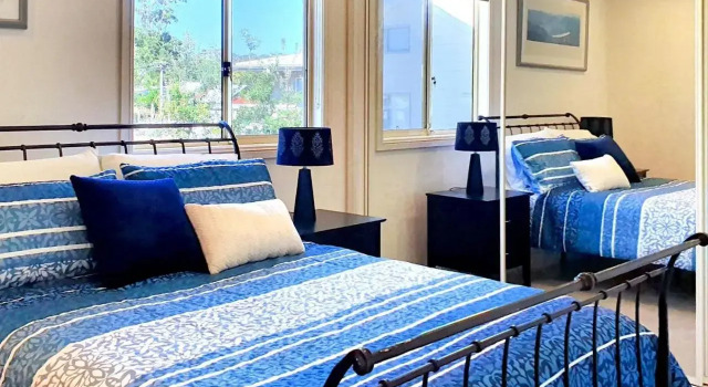 Pelican Beach House 2 Macleay Street, Book Hotel Narrawallee New South Wales