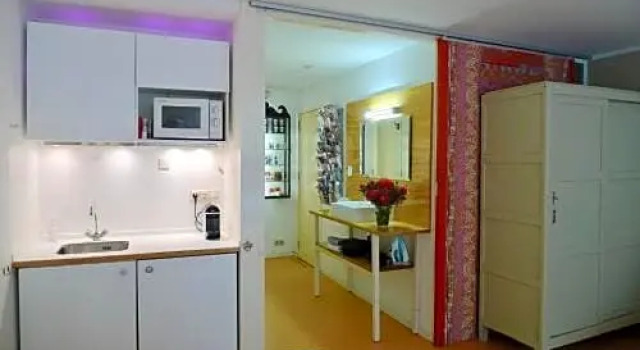 Metropolitan B&B, Забронировать Отель «постель и завтрак» Амстердам Норд, рядом с Музей фотографии FOAM
