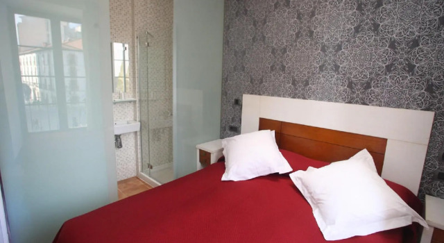 Hostal Centro, Забронировать Хостел Недорогие отели Сория, рядом с Дворец графов Гомара, недорого