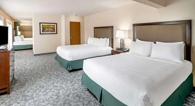 Firedobbelt suite Eagle Lodge and Suites