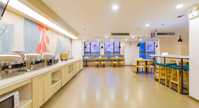 Hanting Hotel Xi'an Xijing Hospital Tonghuamen Metro Station, Prenota Hotel Xi'an Shaanxi