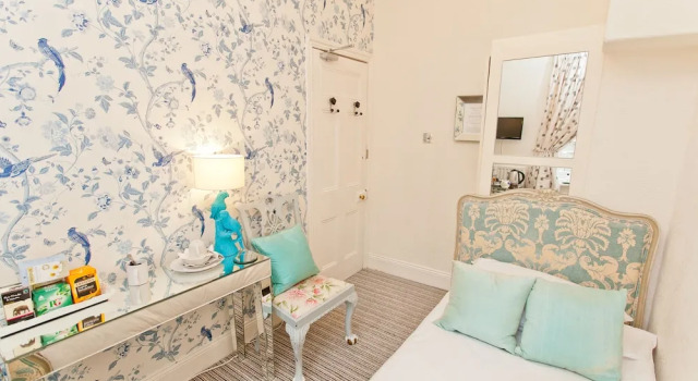 Одноместный номер Economy The Rosebery Boutique Hotel