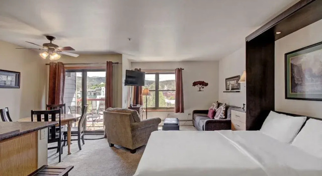 River Mtn Lodge E205, Rezerwuj Hotel Hotele w Vail Ski z basenem, Basen