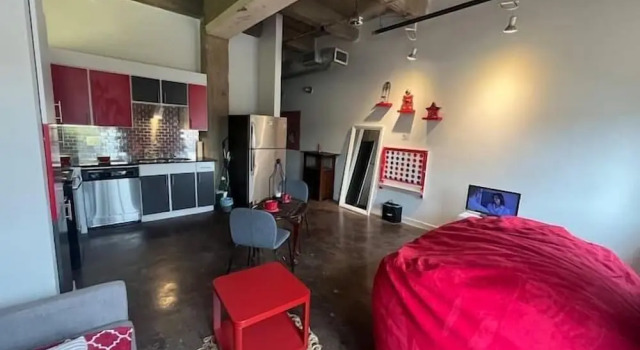 Artistico-Styled Studio Loft Sleeps 5