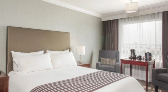 Номер Standard Sandman Hotel Red Deer