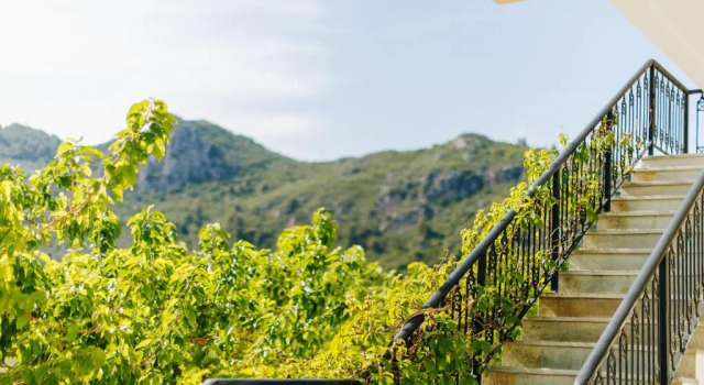 Anemologio, Book Guesthouse Hotels in Central Greece with Parking, Parking