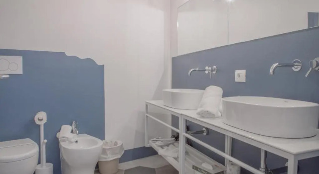 Четырёхместный номер Standard с видом на море Hotel Villa Ambra