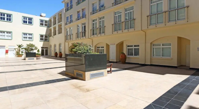 Bluebird Penthouse Muizenberg Beachfront, Buchen Sie Hotel Muizenberg False Bay