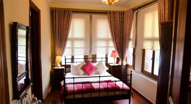 Двухместный номер Standard Ottoman Suites by Sera House