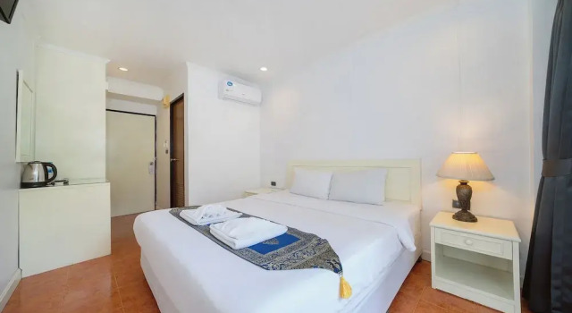 Номер Standard Patong Central Residence & Apartment