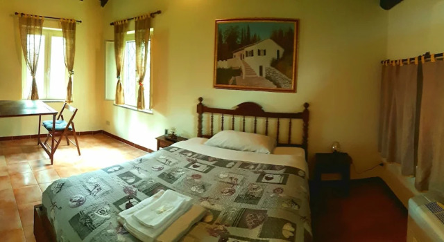 Bed and Breakfast Monticelli, Prenota Hotel Capranica Lago di Vico
