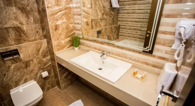 Трёхместный номер Standard HOTEL PALAIS ROYAL