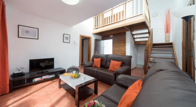 Villa Julianne 4 Heated Private Pool Walk to Beach A C Wifi Car Not Required - 2417