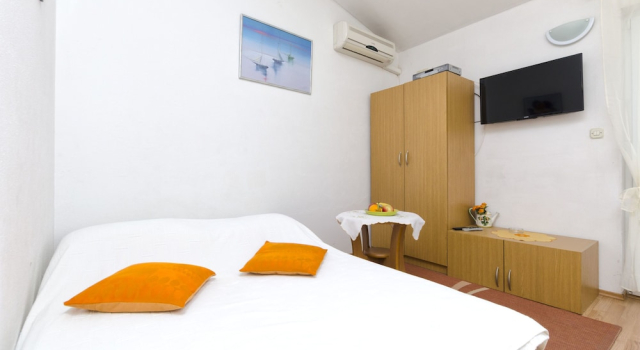 Apartment Smiljana, Book Lejlighed Hoteller i Split Region med parkering, Parkering