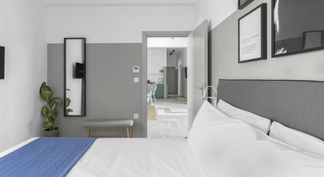 Play Theatrou, a member of Brown Hotels