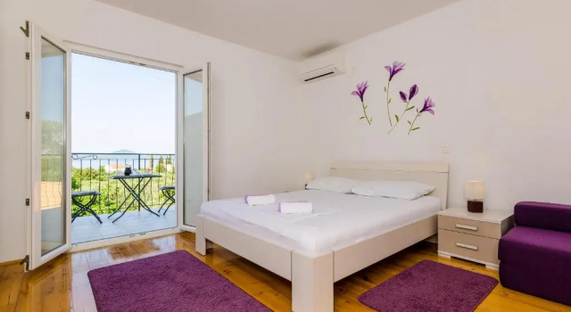 Трёхместный номер Standard с балконом Apartment & Rooms Maždin
