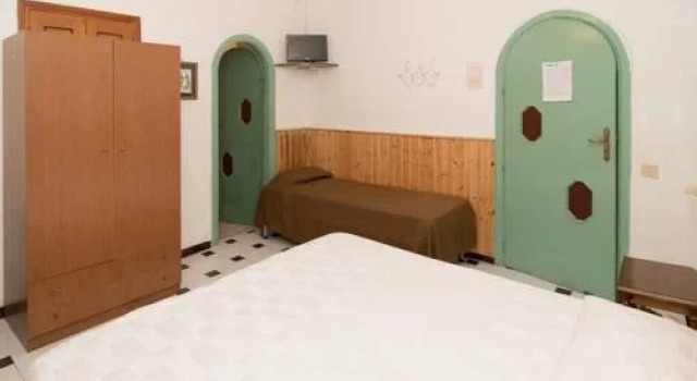 Hotel Parco Osiride, Varaa Hotelli Hotellit Ischia uima-altaalla, Uima-allas