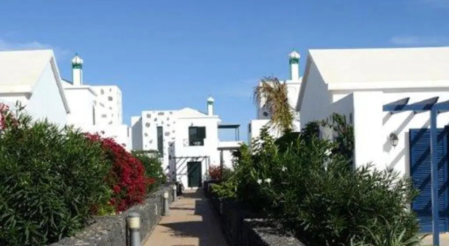 Вилла с 3 комнатами Villas Volcan