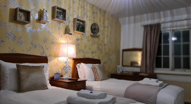 Двухместный номер Standard The Bull Hotel