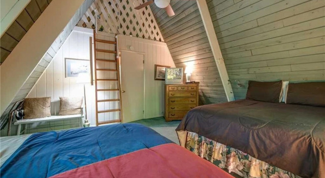Echota 4 Bedroom Home with Hot Tub, Забронировать Отель Отели Гатлинберг с бассейном, Бассейн