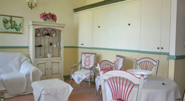 Cosy Flat in a Drome Chateau With Pool, Забронировать Апартаменты/квартира Монбрен-ле-Бен Drôme Provençale, рядом с Valvital - Montbrun-les-Bains Thermal Baths