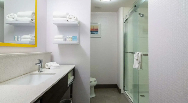 Номер Standard Hampton Inn & Suites - Allen Park