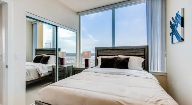 Perfect 2 BR2 BA Luxury Bldg, Забронировать Отель Отели Сан-Диего с парковкой, рядом с AD Nightclub, Парковка