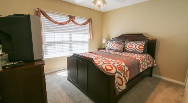 Exclusive 7 Bedroom Pool In Resort Community Condo