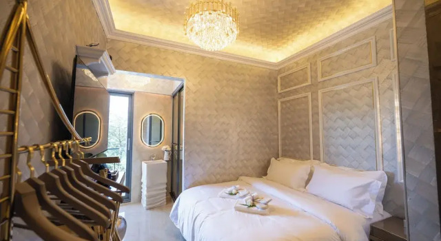 Номер Standard Ritz Residence - A Member of The Luxury Hotel Group