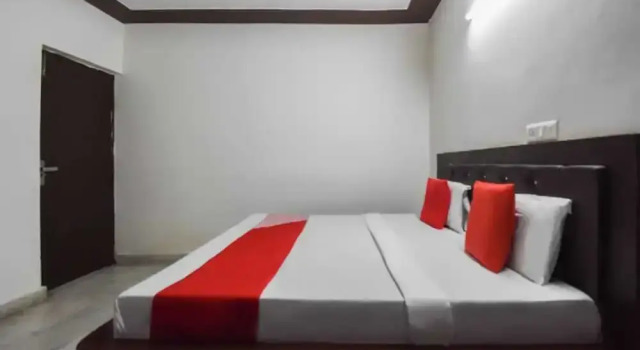 Hotel V Seven by OYO Rooms, Забронировать Отель Таннасар штат Харьяна