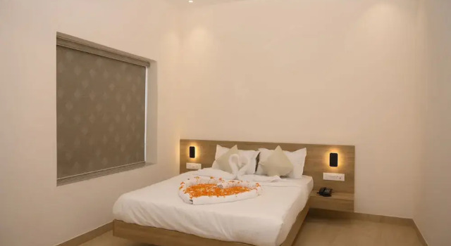 Номер Deluxe Zip By Spree Hotels Neelam Nakshatra