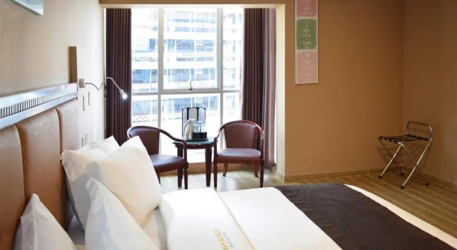 Полулюкс Gran Mundo Hotel & Suites